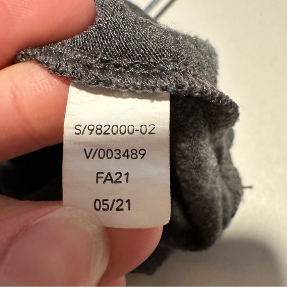 Athleta cloudlight gray light weight long sleeve shirt - Picture 5 of 9